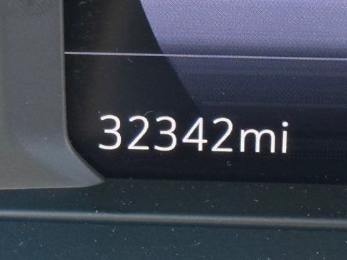 Used 2022 Chevrolet Bolt LT image 3