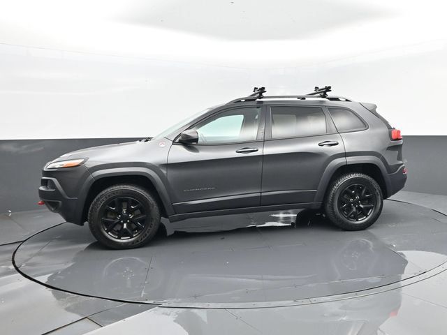 Used 2016 Jeep Cherokee Trailhawk w/ Leather Interior Group AWD/4WD image 5
