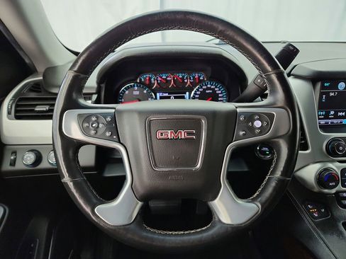 Used 2017 GMC Yukon SLT AWD/4WD image 14
