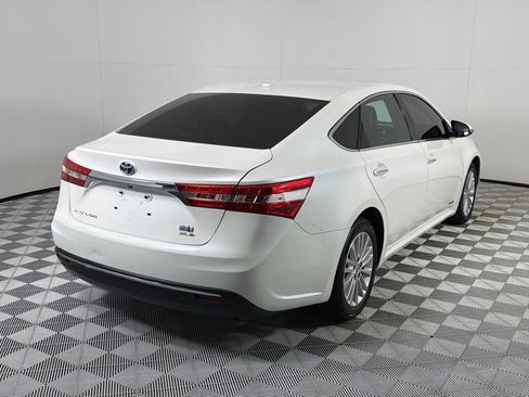 Used 2013 Toyota Avalon XLE Touring FWD image 5
