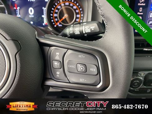 New 2025 Jeep Wrangler Rubicon w/ Steel Bumper Group image 16