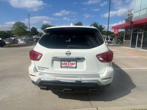 Used 2020 Nissan Pathfinder S FWD image 4
