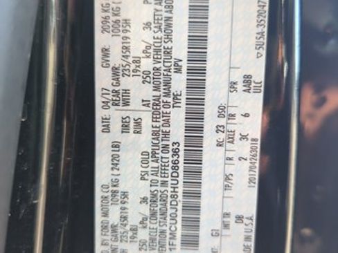 Used 2017 Ford Escape Titanium FWD image 25