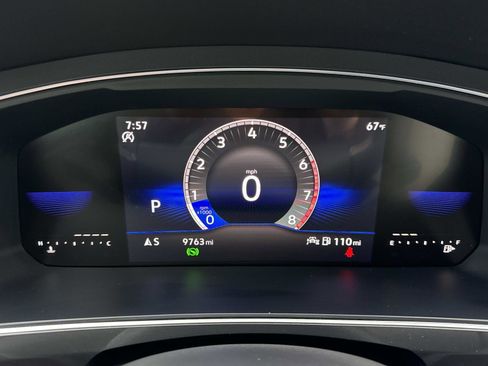 Used 2023 Volkswagen Tiguan SE image 11