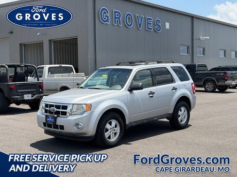 Used 2012 Ford Escape XLT FWD image 1