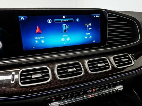 Used 2025 Mercedes-Benz GLE 450e 4MATIC image 26