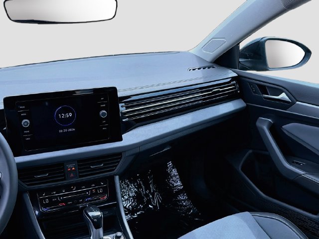 New 2026 Volkswagen Jetta SE FWD image 21
