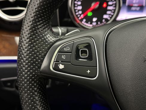Used 2018 Mercedes-Benz E 400 4MATIC Sedan w/ Premium 1 Package image 23