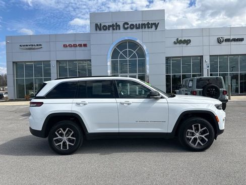 Used 2024 Jeep Grand Cherokee Limited RWD image 1