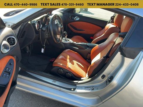 Used 2009 Nissan 370Z Touring image 1