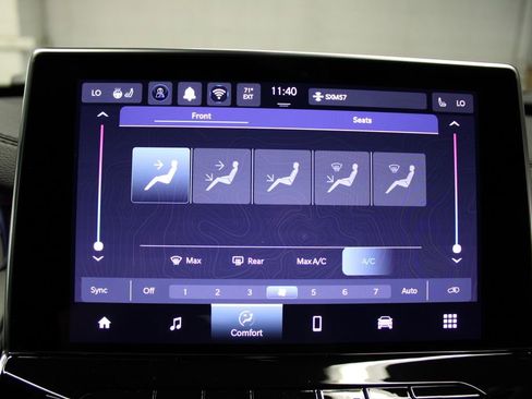 New 2026 Jeep Compass Limited image 17