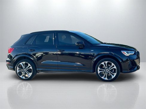 Used 2022 Audi Q3 2.0T Premium Plus image 4