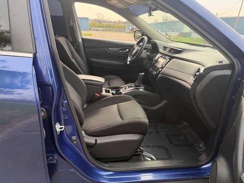 Used 2020 Nissan Rogue SV FWD image 10