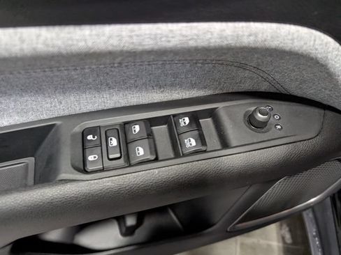 Used 2023 Jeep Compass Latitude AWD/4WD image 13