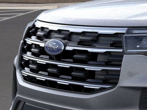New 2026 Ford Explorer Active AWD/4WD image 17