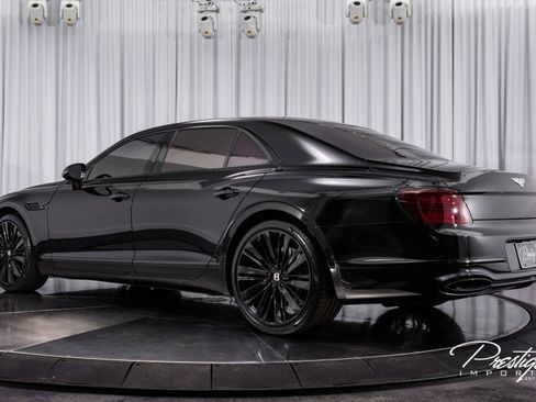 Used 2023 Bentley Flying Spur W12 image 11