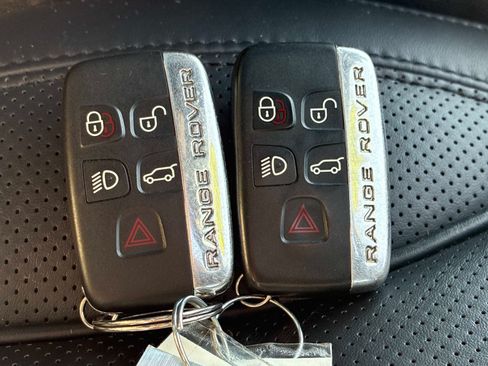 Used 2016 Land Rover Range Rover Sport Supercharged AWD/4WD image 9