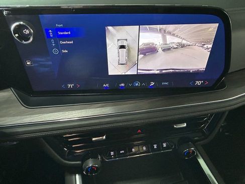 Used 2025 Chevrolet Tahoe LS image 28