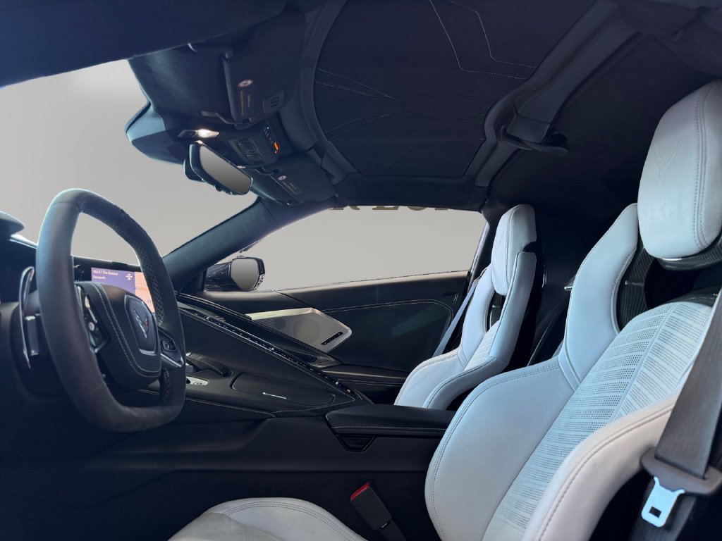 Used 2020 Chevrolet Corvette Stingray Premium Cpe w/ 3LT Preferred Equipment Group RWD image 13