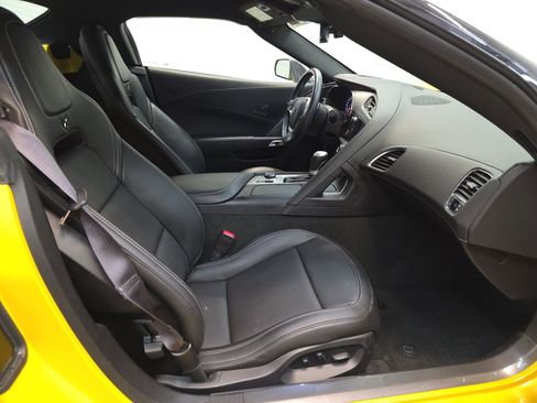 Used 2014 Chevrolet Corvette Stingray Convertible w/ 3LT Preferred Equipment Group RWD image 9