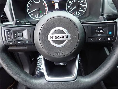 Used 2021 Nissan Rogue SV AWD/4WD image 15