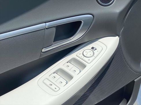 New 2025 Hyundai Sonata SE FWD image 13