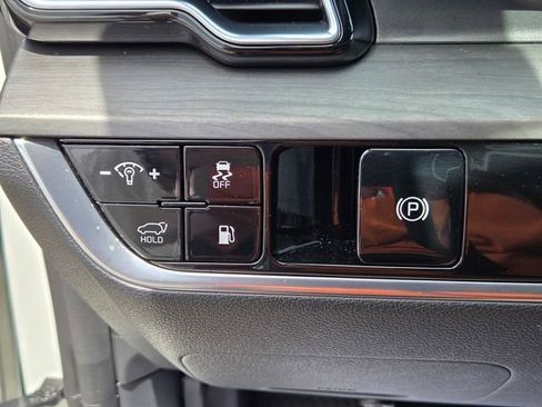Used 2025 Kia Sportage X-Line image 19