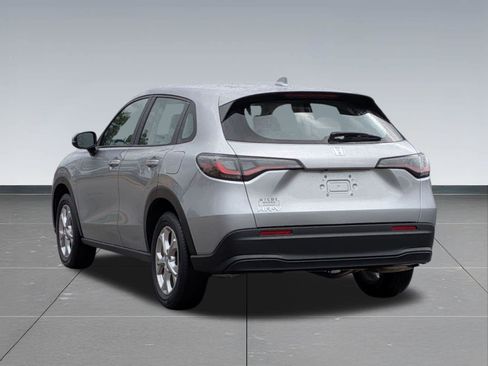 Certified 2025 Honda HR-V LX image 4