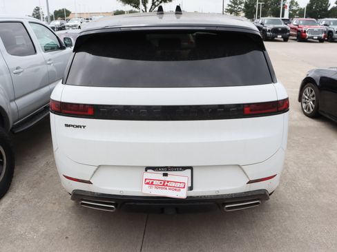 Used 2025 Land Rover Range Rover Sport Dynamic SE AWD/4WD image 7