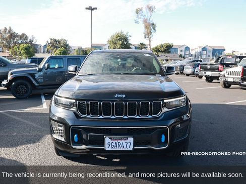 Used 2022 Jeep Grand Cherokee Overland image 9