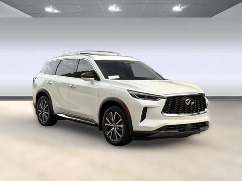 Used 2023 INFINITI QX60 Sensory w/ Cargo Package AWD/4WD image 7
