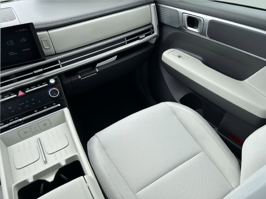 New 2026 Hyundai Santa Fe SE FWD image 10