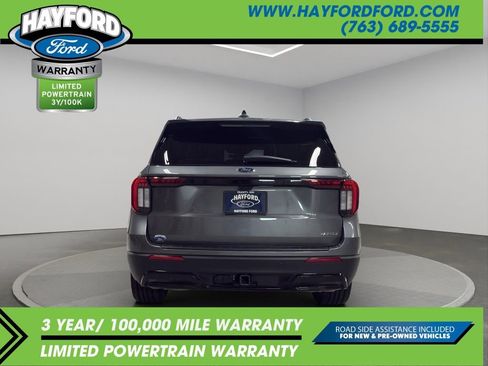 Used 2025 Ford Explorer ST-Line w/ ST-Line Street Pack AWD/4WD image 4