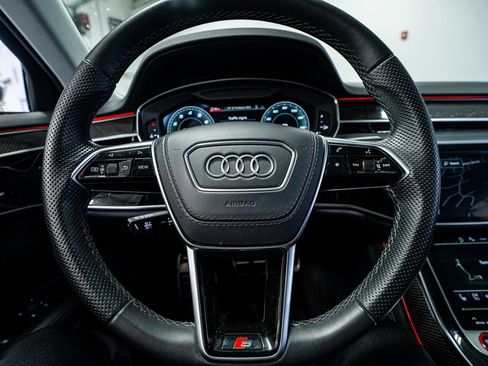 Used 2023 Audi S8 image 39