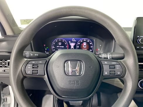 Used 2024 Honda Accord EX image 18