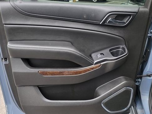 Used 2016 Chevrolet Suburban LT w/ Luxury Package image 49