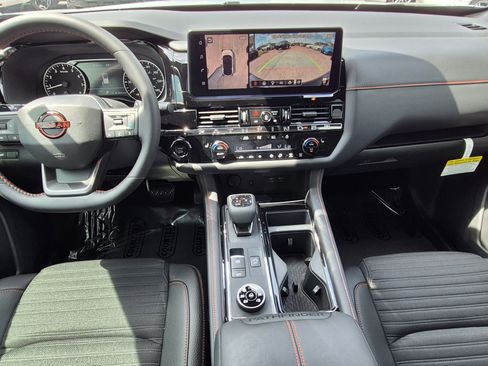 New 2026 Nissan Pathfinder Rock Creek AWD/4WD image 17