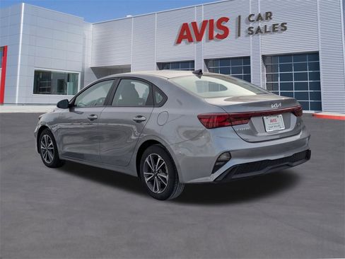 Used 2024 Kia Forte LXS image 3