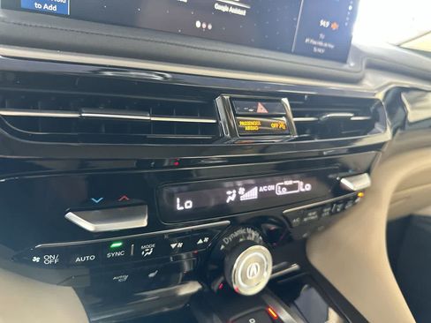 Used 2025 Acura MDX w/ Technology Package FWD image 20