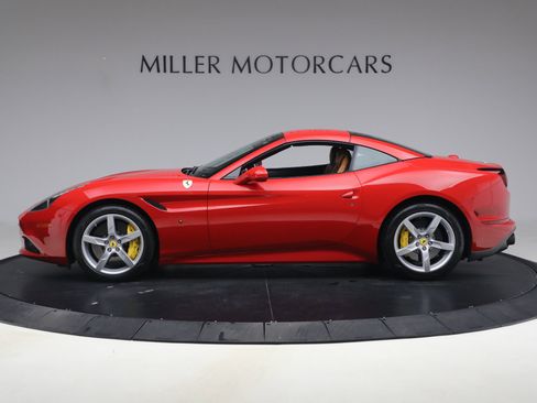 Certified 2016 Ferrari California T image 27