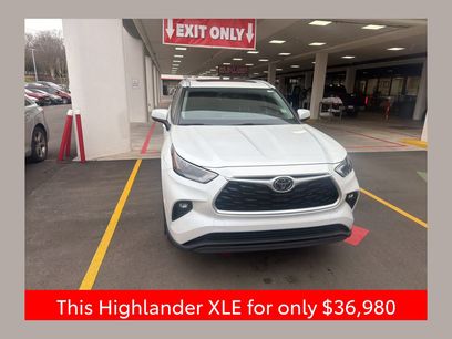 Used 2022 Toyota Highlander XLE