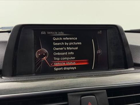 Used 2017 BMW 330i Sedan RWD image 29