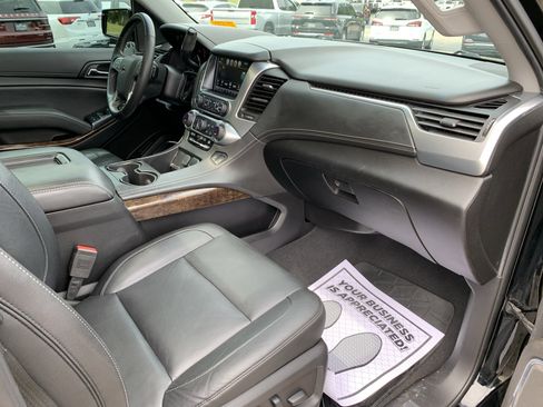 Used 2019 Chevrolet Tahoe LT w/ Luxury Package AWD/4WD image 49