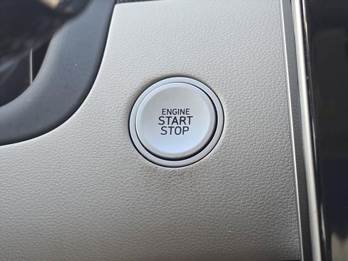 Used 2024 Hyundai Tucson Limited image 18