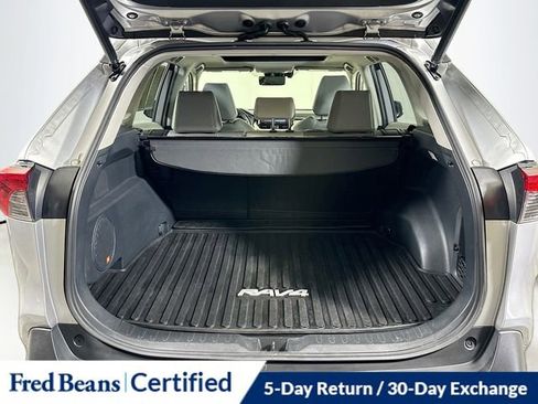 Used 2019 Toyota RAV4 Limited image 28