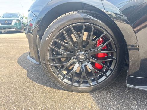 Used 2020 Ford Mustang GT Premium w/ GT Performance Package RWD image 29