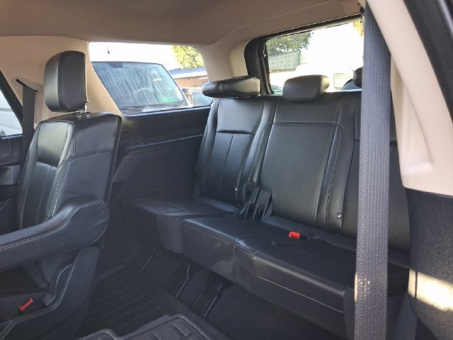 Used 2024 Ford Expedition XLT RWD image 5