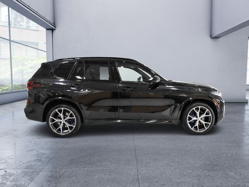 Used 2024 BMW X5 xDrive40i w/ M Sport Package AWD/4WD image 7