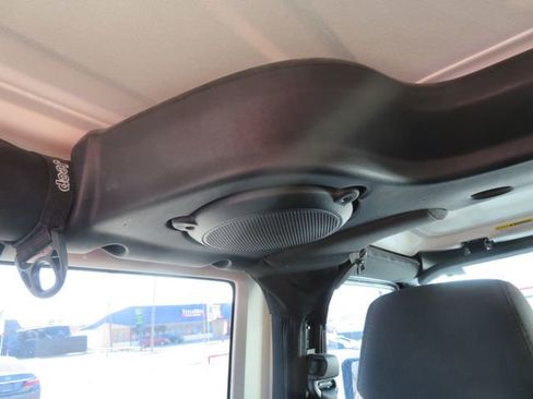 Used 2012 Jeep Wrangler Sahara w/ Connectivity Group image 19