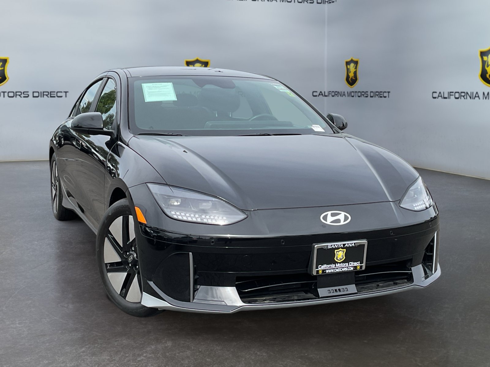 Used 2024 Hyundai Ioniq 6 SE RWD image 3